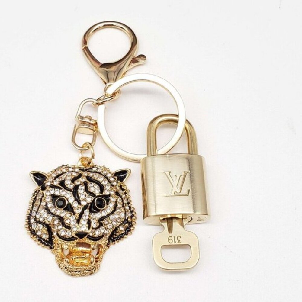 LV Gold Padlock Authentic 🔑 Luxury Bag Charm w/ Unbranded Keychain